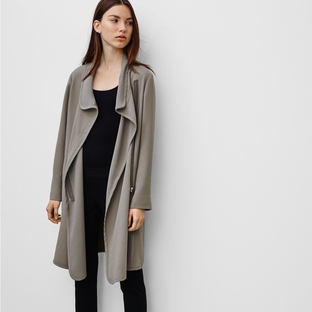Aritzia Babaton Black Cormac Flowy Black Zip Long Trench Coat Sz Medium